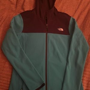 Mid season The North Face women’s fleece hoodie